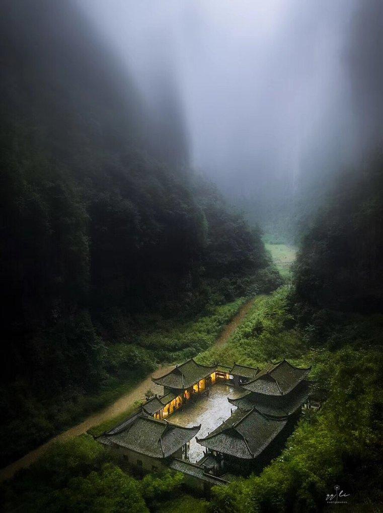 汽车弯道漂移